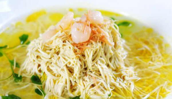 扬州十大经典名菜，蟹粉狮子头上榜，第三需要精细的刀工 